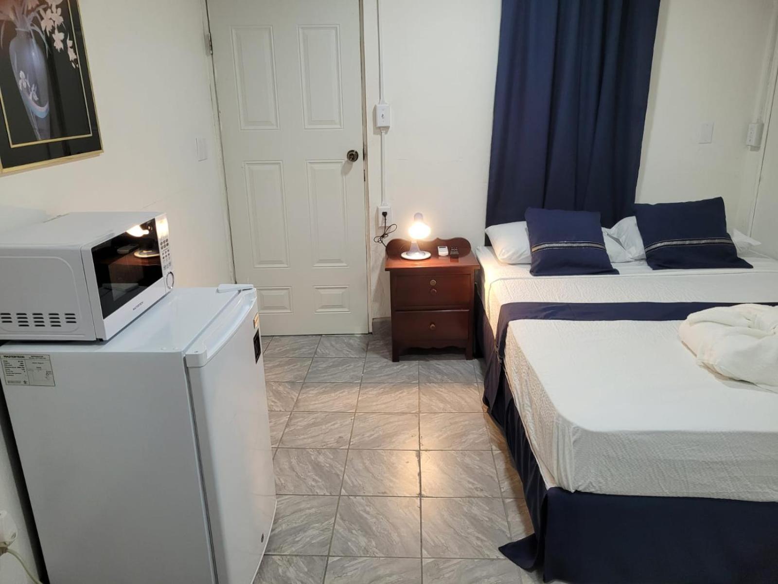 Saint Charles Inn, Belize Central America ปุนตากอร์ดา ภายนอก รูปภาพ